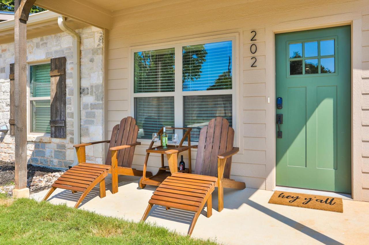 Hill Country Haven A Modern Rustic - 2 Bedroom 2 Bathroom Townhouse Off Main Street Fredericksburg Kültér fotó